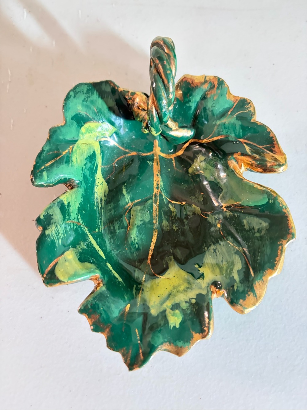 Vintage Green Leaf Decorative Trinket Dish with Gold Accents